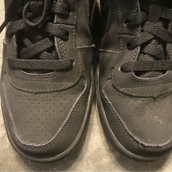 Nike court burough - Picture 3 of 3